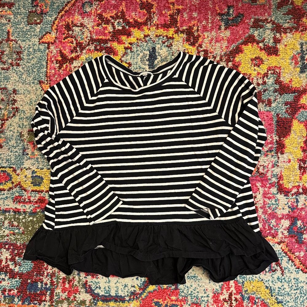 Abound Black and White Stripe Ruffle Long Sleeve Size L